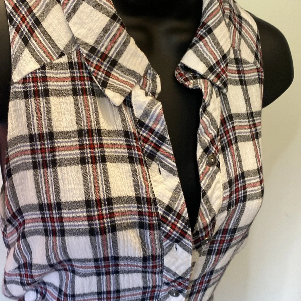 Skies Are Blue Gray, white & Burgandy ButtonDown down midi Aline dress size 8 - Picture 8 of 8